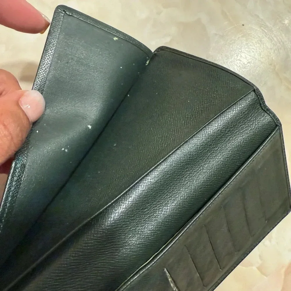 💯 Authentic Louis Vuitton Taiga Leather Long Wallet (175)